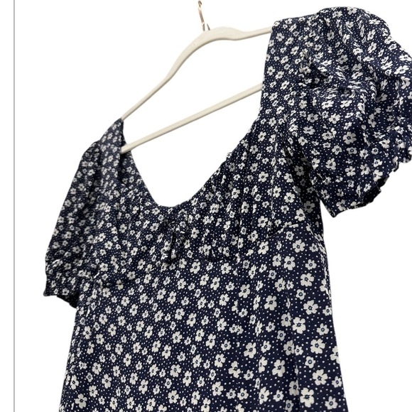 Sequin Hearts Women's Floral A-Line Dress Navy with Puff Short Sleeves XS - Picture 7 of 12